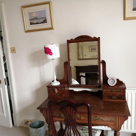 Ambles Bed and Breakfast Northampton Exteriör bild